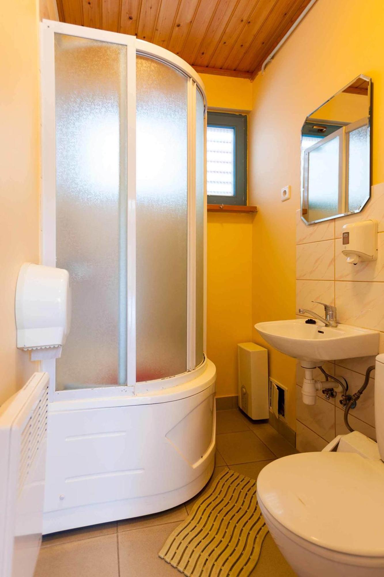 Piejuras Kempings Ventspils Kamer foto